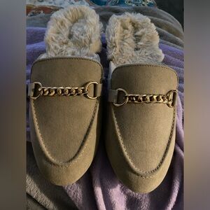 Torrid Mule w/fur inside